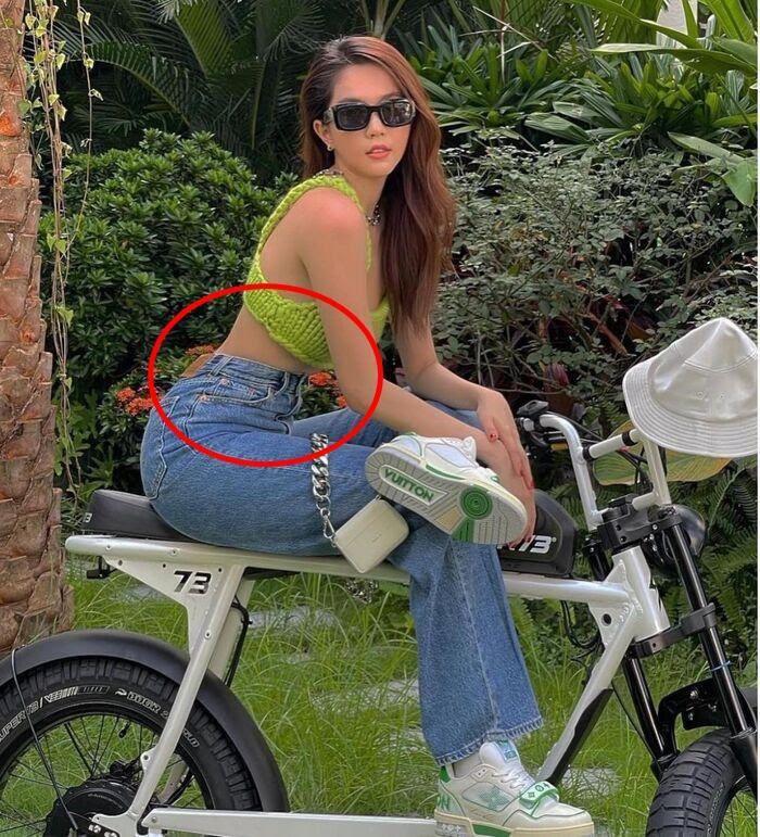 Ngọc Trinh gây lú vì vòng 2 thắt cổ chai dị dạng đáng sợ-11