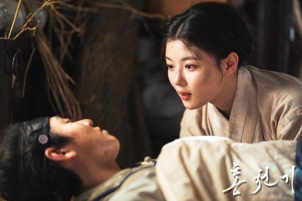 Phim của Kim Yoo Jung và Ahn Hyo Seop là siêu phẩm cổ trang 2021-16