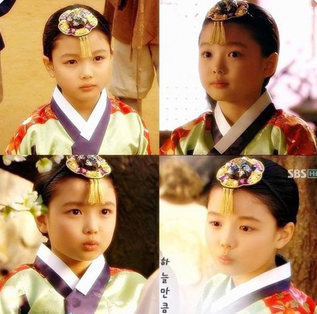 2 báu vật điện ảnh Hàn Kim Yoo Jung - Kim So Hyun: kẻ tám lạng người nửa cân-8