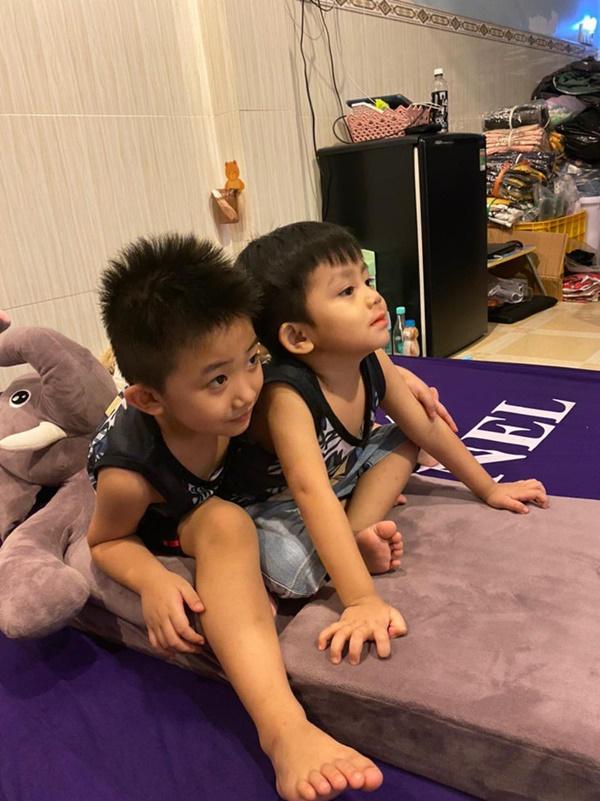 Hành trình giành mẹ từ tay tử thần của gia đình 16 F0 tự điều trị tại nhà-7