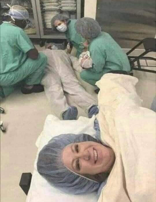 1.001 biểu cảm của những ông bố trẻ theo vợ vào phòng sinh-7