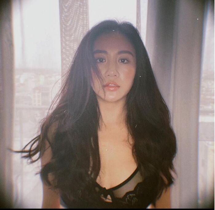 Văn Mai Hương trút sạch nội y, thả rông cực bốc tại nhà-6