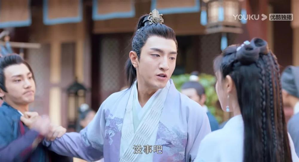 Tạo hình cổ trang xấu đau đớn của Kim Hạn-2