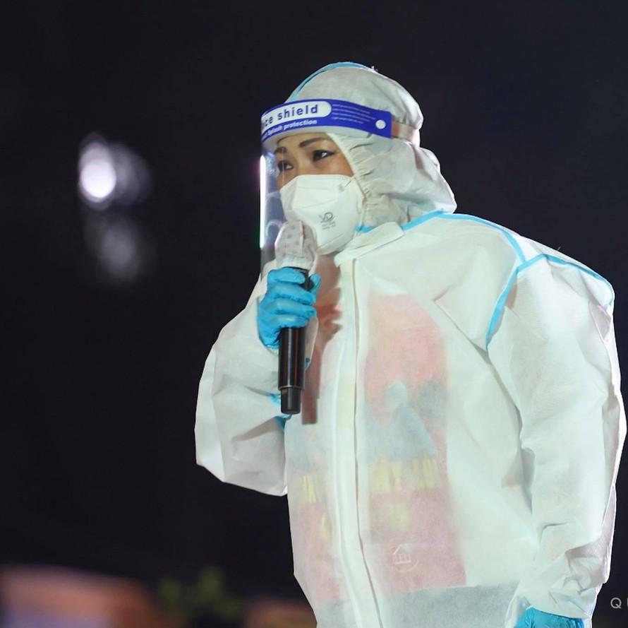 Dàn sao Việt đồng loạt tuyên bố dừng làm từ thiện-4