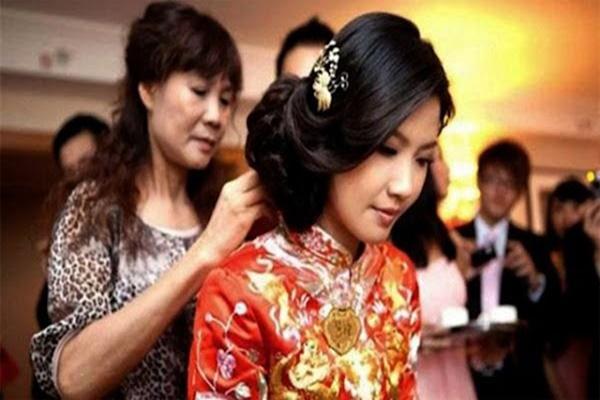 Thông gia đi dép lê lên trao 1 tỷ hồi môn, mẹ chồng ngã lăn đùng-2