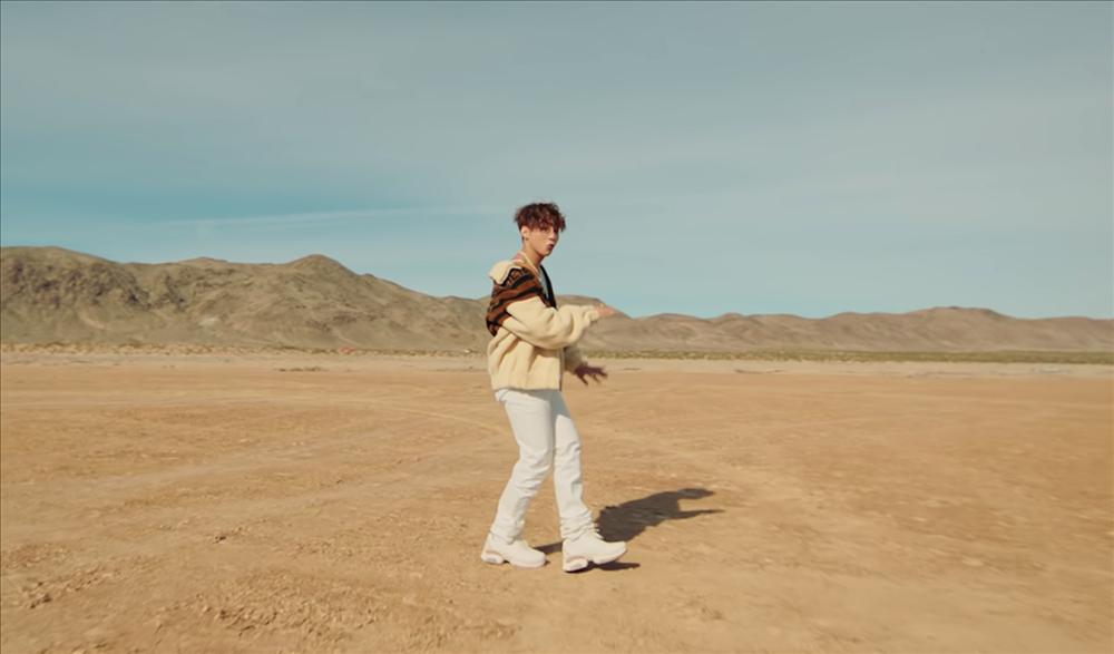 Ý tưởng lớn của Lisa BLACKPINK hóa ra bị Sơn Tùng xài lâu rồi!-5