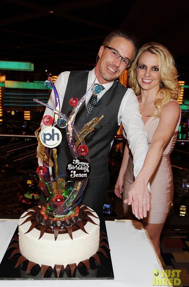 Điều đặc biệt về chiếc nhẫn cầu hôn mà Britney Spears vừa được trao tay-6