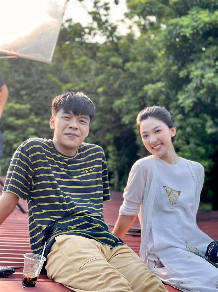 Long Hương Vị Tình Thân và 11 Tháng 5 Ngày: 1 cái tên, 2 số phận-5