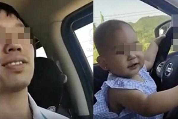 Clip: Cho em bé cầm vô lăng, cú lộn nhào ai nấy thót tim hốt hoảng-1