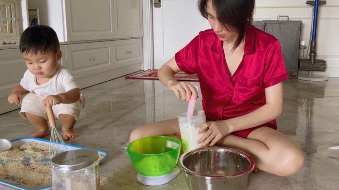 Vlog con trai Hòa Minzy bị xóa thẳng vì cảnh nhạy cảm?-2