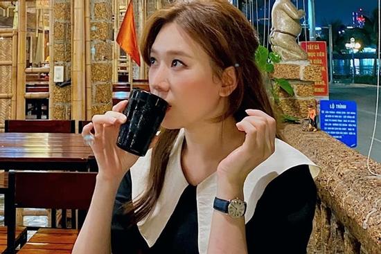 Hari Won xót xa khi gia đình tại Hàn vẫn ở nhà thuê