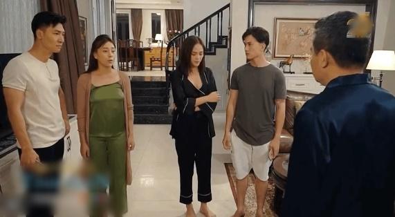 Diện đồ lụa: Phương Oanh chảy xệ - Trương Ngọc Ánh như bầu-2