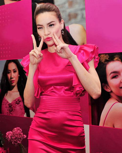 Diện đồ lụa: Phương Oanh chảy xệ - Trương Ngọc Ánh như bầu-7