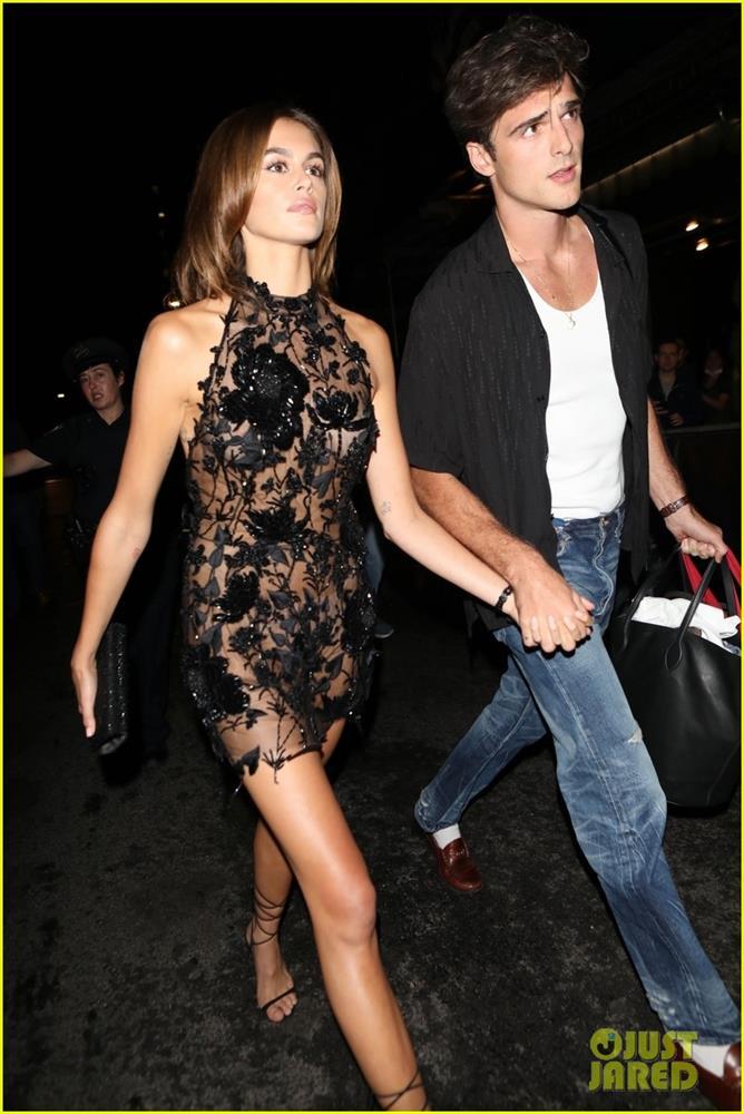 Hậu Met Gala 2021: Kim Kardashian lộ mặt, Rihanna khoe hông-3