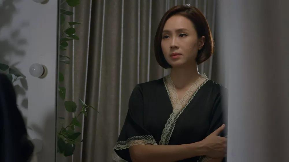 Phương Oanh hít khói nhiều mỹ nhân Việt khi mặc đồ ngủ-8