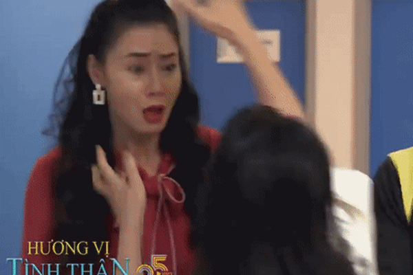 Biên kịch Hương Vị Tình Thân: Long và Huy chiều mẹ để tránh phiền phức-4