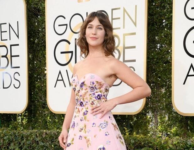 Khi sao đua trend... khoe lông nách rừng rậm amazon trên thảm đỏ-9