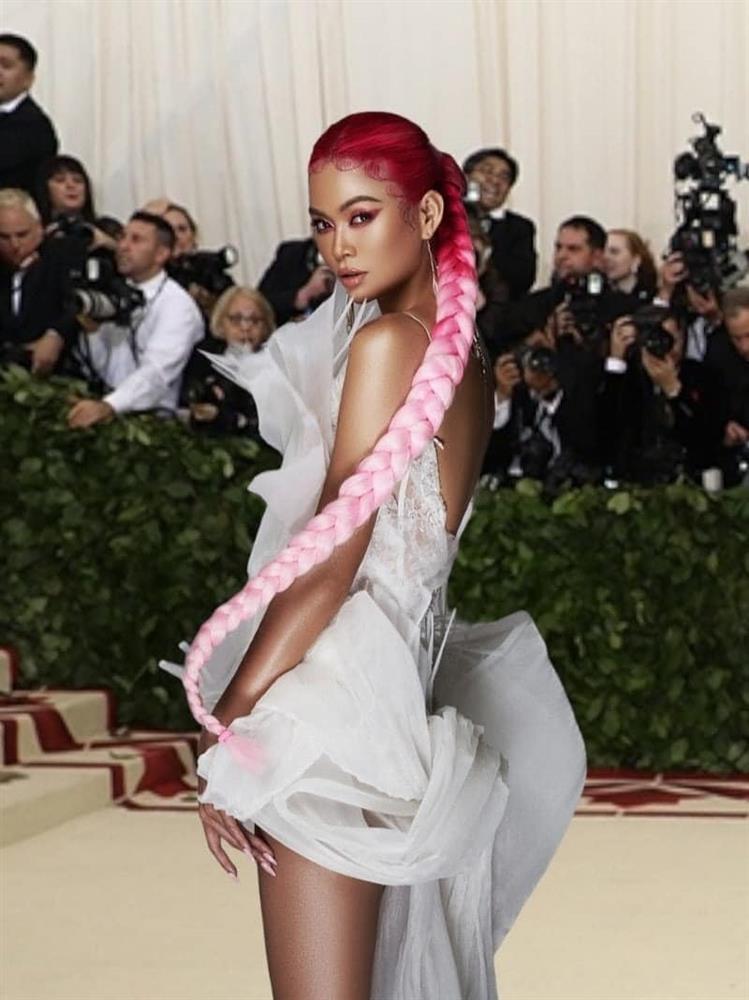 HHen Niê, Hoàng Thùy đổ bộ Met Gala 2021, chuyện gì đây?-11