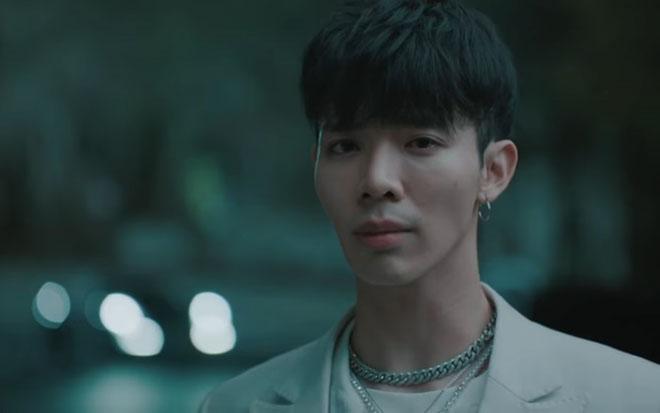 Erik hốc hác, hom hem do giảm cân hay dao kéo quá đà?-3