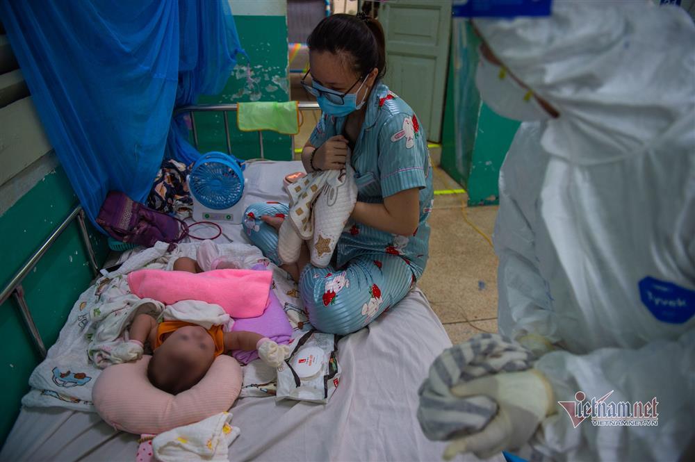 Giành sự sống cho con ở bệnh viện tuyến cuối điều trị Covid-19-6