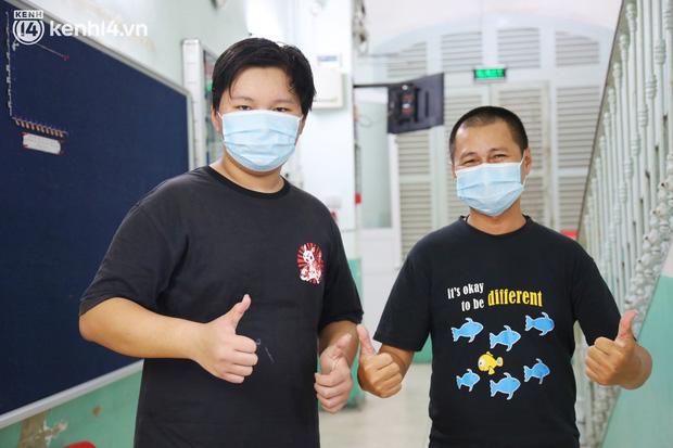 Bố mẹ mắc Covid-19, nam sinh 92kg một mình đi tìm sự sống-6