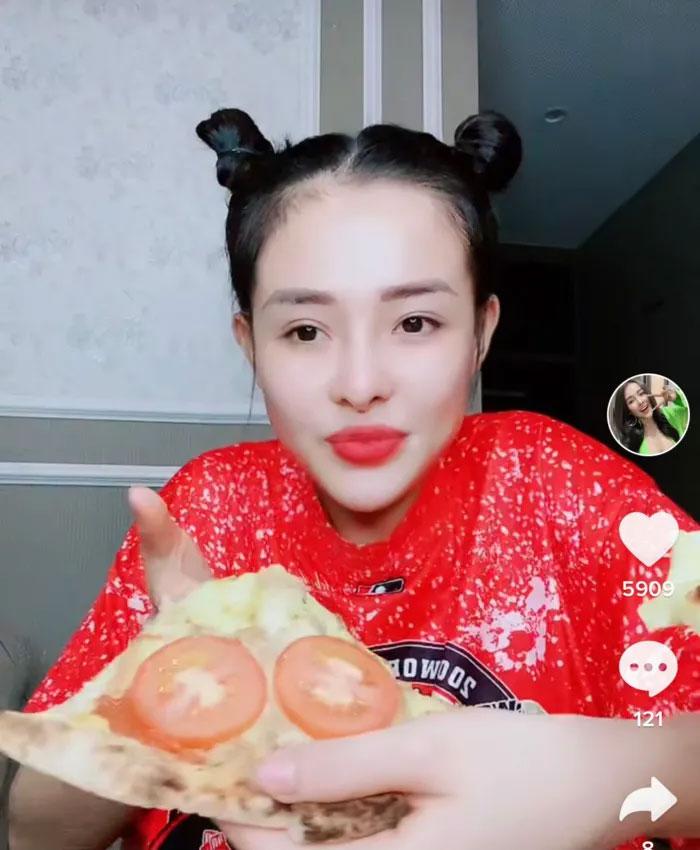 Ngân 98 lại thả rông ở Phú Quốc, caption 18+ bị mỉa mai-4