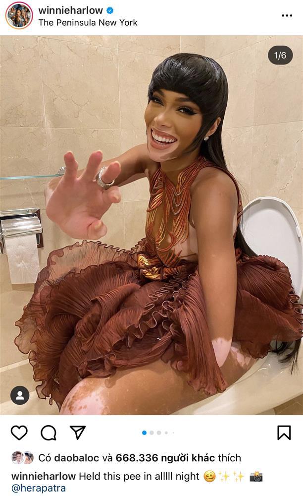 Sao Met Gala bị chụp trộm khi đang đi toilet: Rihanna đầu têu?-3