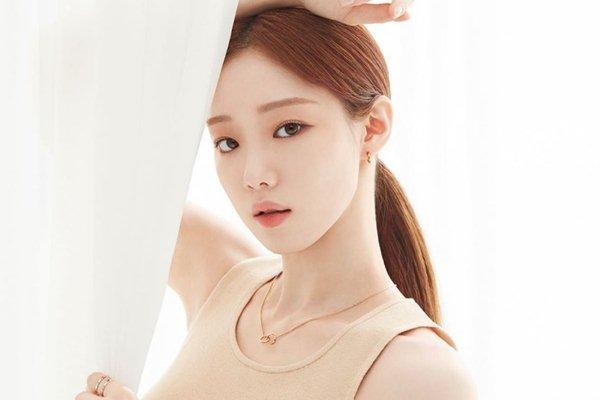 Lee Sung Kyung số hưởng đóng chung toàn mỹ nam chân dài đình đám-10