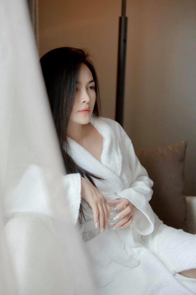 Gái xinh Việt tuyển người yêu gặp rắc rối khi đập người xây lại-20