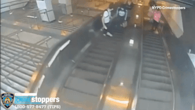 Phẫn nộ: Thanh niên đá bay cô gái trẻ từ thang cuốn xuống đất-1