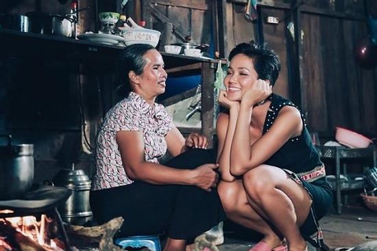 Người mẹ tảo tần của H'Hen Niê