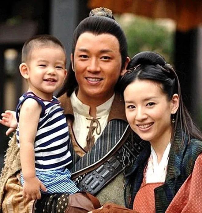 Phan Việt Minh: Nam thần khốn khổ vì trà xanh Đổng Khiết-4