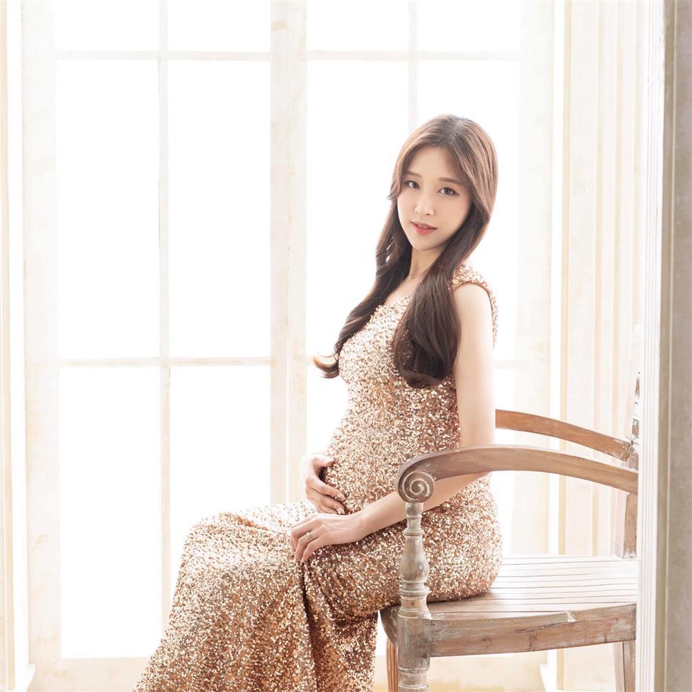 Một hot girl đình đám giới trẻ Việt đã sinh con-6