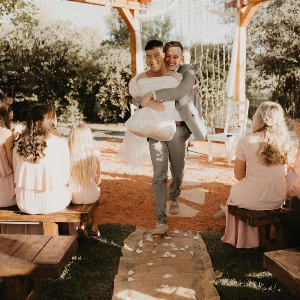 Diễn giả không chân tay và chuyện tình đồng tính gây bão-1