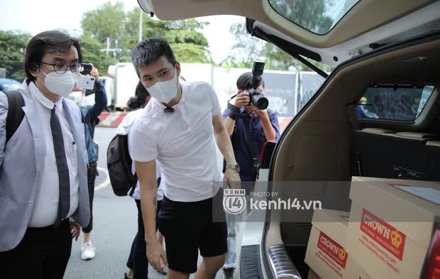 Động thái mẹ ruột khi Thủy Tiên livestream sao kê 177 tỷ đồng-5