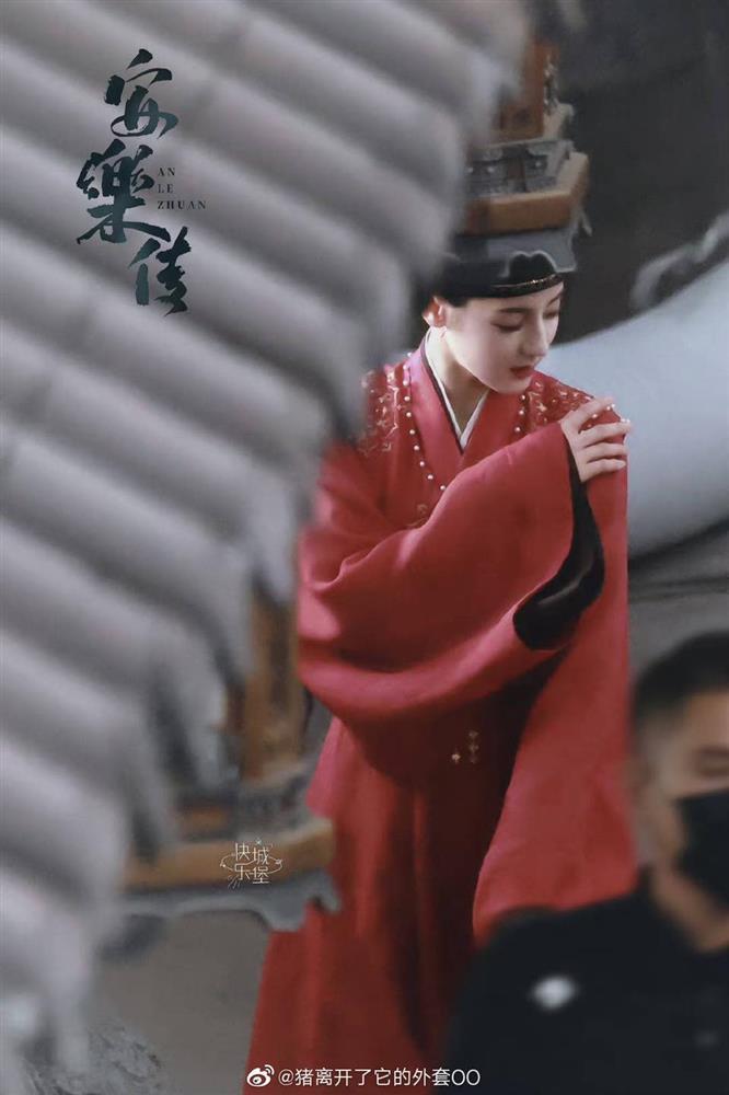 Đoàn phim gay gắt vì Địch Lệ Nhiệt Ba bị chụp trộm hậu trường-2