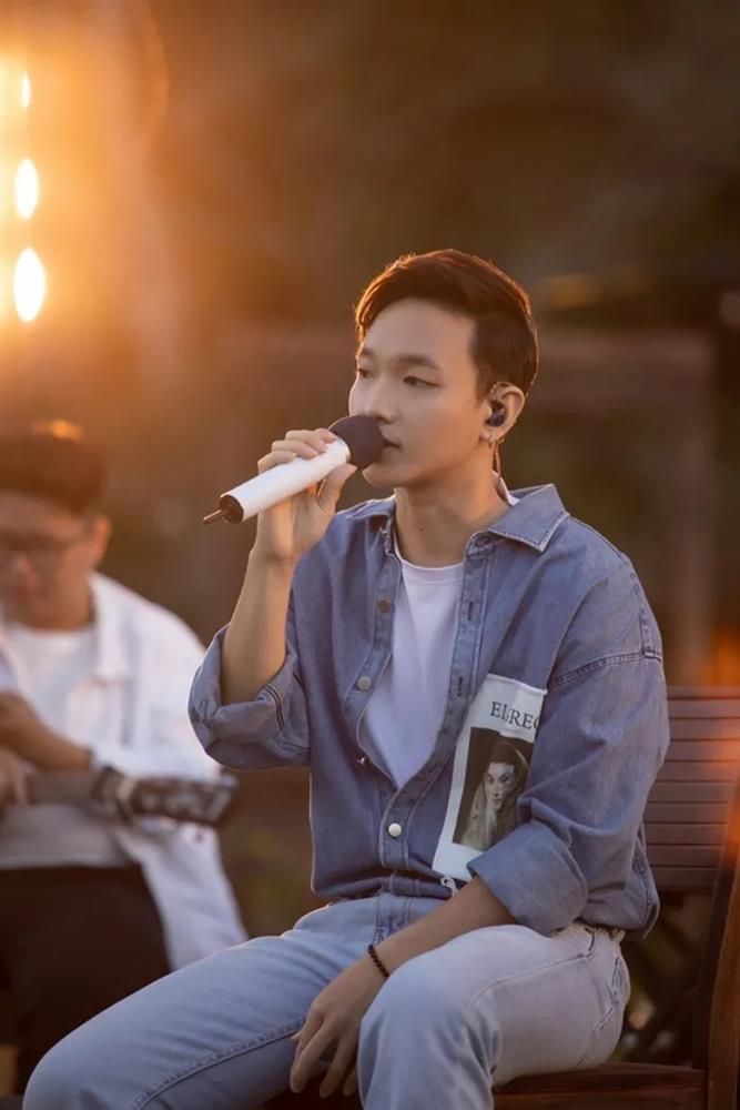 Thêm một MV Vpop bỗng không cánh mà bay trên Youtube-6