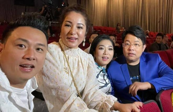 Hồng Đào, Quang Lê cúng Tổ nghề ở Mỹ-2