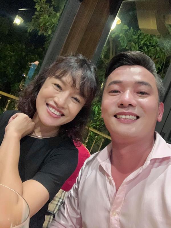 Đời thực vợ đẹp con xinh của Hồng chim lợn trong Hương Vị Tình Thân-3