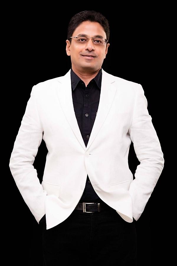 Chồng Ấn Độ của 3 sao Việt-3