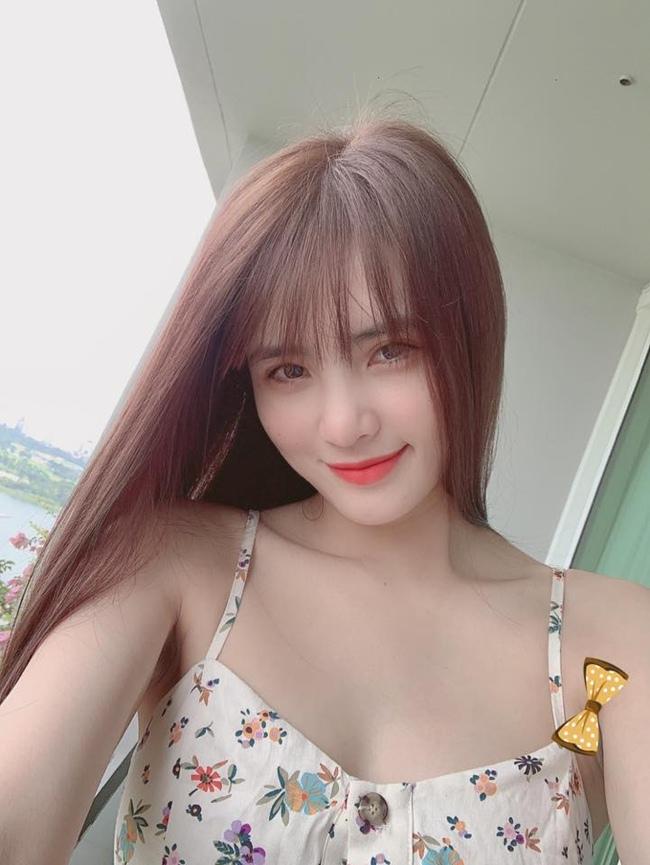 Em gái Công Vinh sang Singapore làm quán bar giờ ra sao?-7