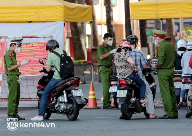 Công an TP.HCM phát hiện 135 trường hợp F0 trên đường-1