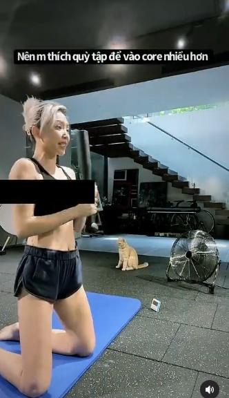 Tóc Tiên lộ vòng 1 như mẹ bỉm sữa khi tập gym tại gia-5