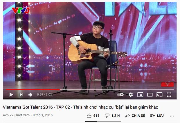 Thí sinh nhắn nhủ Việt Hương khi bị loại: Cô phải cố giữ cái chân ngồi đây-5