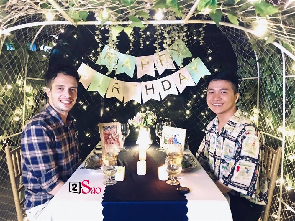 Chuyện tình xuyên biên giới ngọt lịm của thầy giáo Việt và trai Tây-4