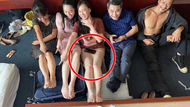 Vòng 1 của Phương Oanh lù lù khó coi khi diện đồ nude-6