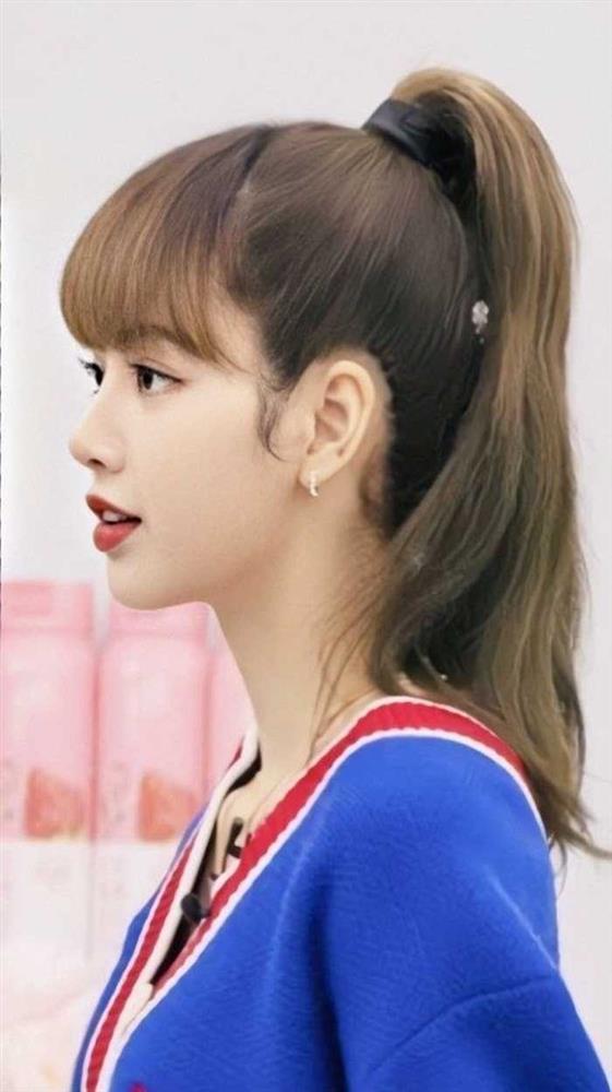 Lisa BLACKPINK: Visual không góc chết cân mọi kiểu tóc-4