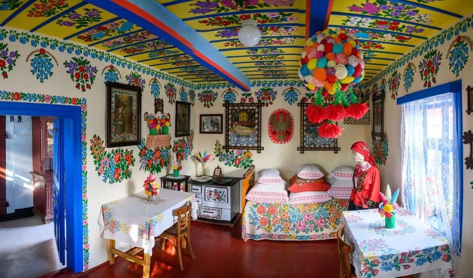 Ngôi làng cổ tích ngập tràn sắc hoa ở Ba Lan-4