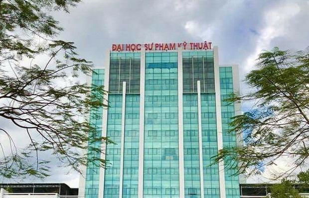 Động thái đầu tiên của thầy giáo đuổi học trò vì xin giảng lại-1