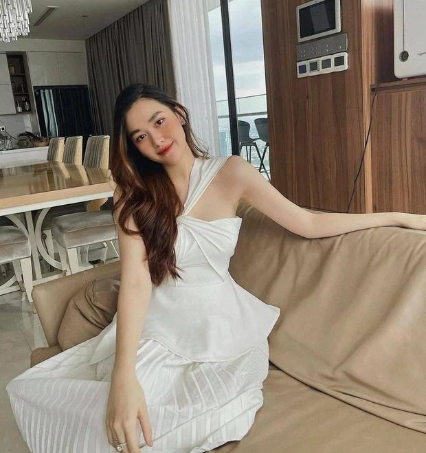 Tường San lộ nhan sắc đáng gờm sau khi sinh con đầu lòng-1